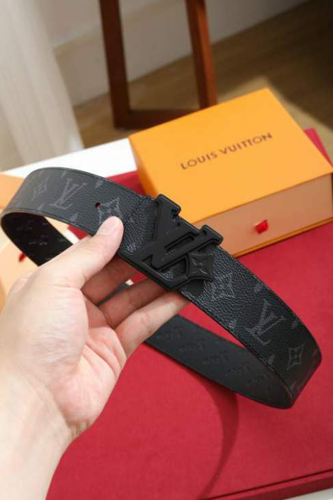 Picture of Louis Vuitton Belts _SKUfw237147510fw